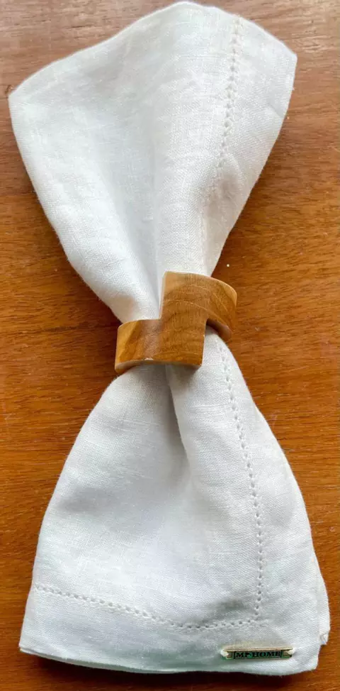 PORTA GUARDANAPO MADEIRA REDONDO GEOMETRICO TORTO