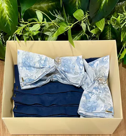 KIT 04 LUGARES LINHO PURO AZUL MARINHO / FLORAL