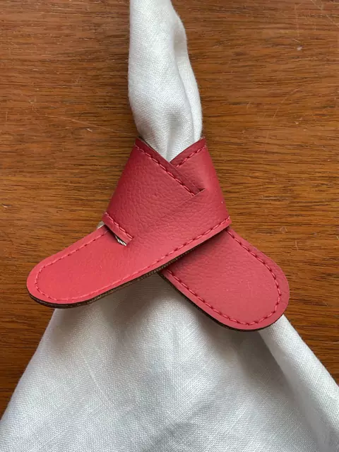 PORTA GUARDANAPO COURO VERMELHO