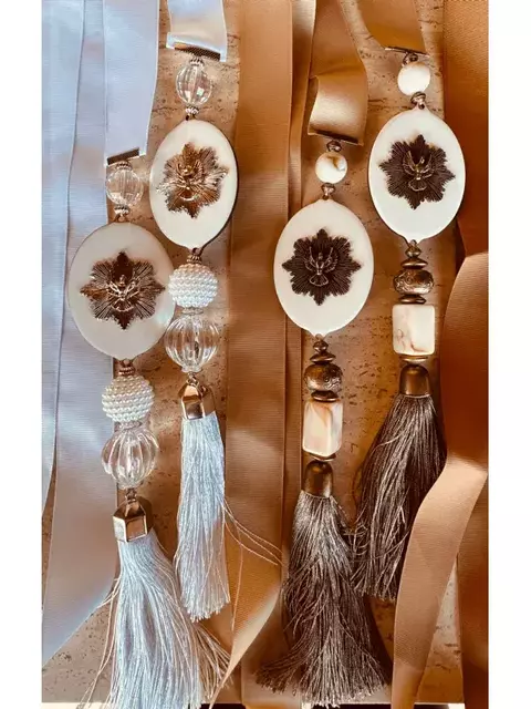 ESCAPULARIO DE PORTA DIVINO DOURADO FUNDO SEPIA