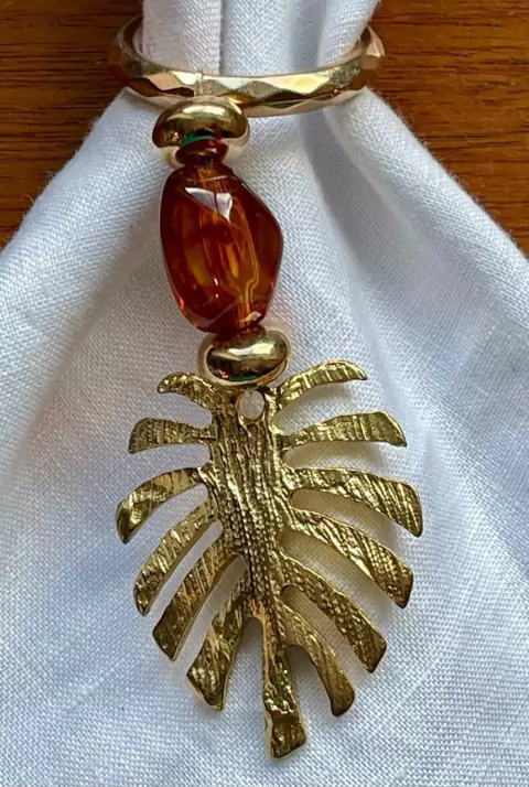 PORTA GUARDANAPO RESINA MARROM TRANSPARENTE COSTELA DE ADAO