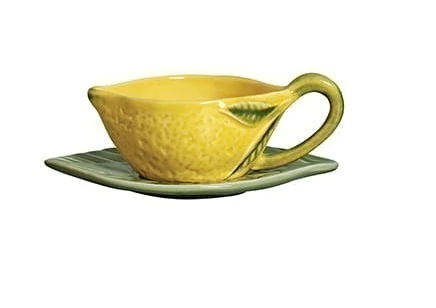 XICARA DE CAFE COM PIRES LIMAO