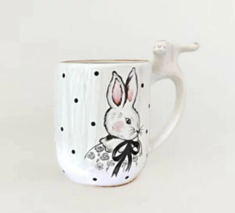 MUG ORNAMENTAL COM PATINHA LOLI C/FIO DE OURO