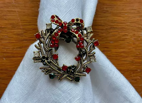 PORTA GUARDANAPO NATAL DOURADO GUIRLANDA LACO 23