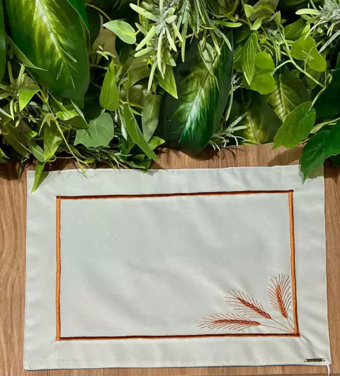 LUGAR AMERICANO DUPLA FACE SEMI IMPERMEAVEL OFF/AZUL PETROLEO BORDADO TRIGO FESTONE 35X45CM