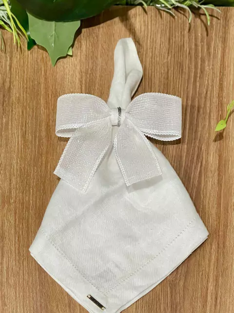PORTA GUARDANAPO LACO BRANCO TELADO GLITER FIO PRATA 38MM