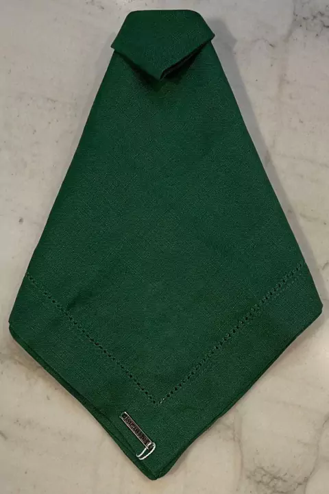 GUARDANAPO VERDE ESMERALDA LINHO PURO COM AJOUR 50X50CM