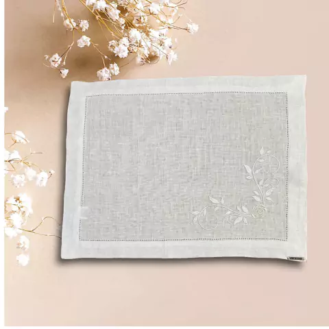 LUGAR AMERICANO 1 FACE BRANCO COM AJOUR LINHO PURO BORDADO BRANCO 35X45CM