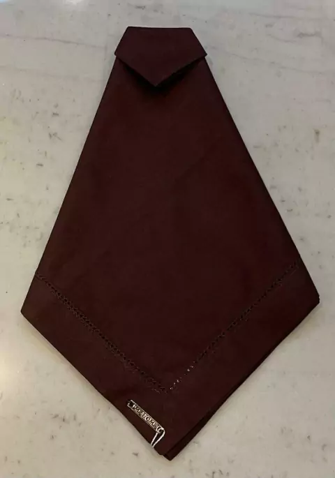 GUARDANAPO MARROM ESCURO ALGODAO COM AJOUR 50X50CM