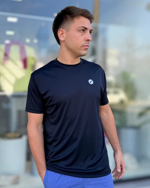 Remera HIT Negra - comprar online