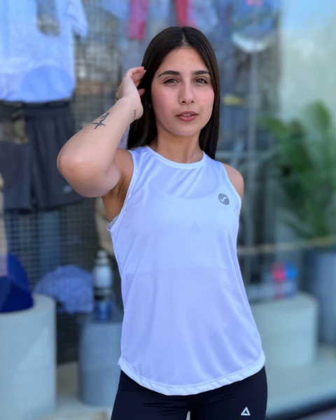 Musculosa EGEL Blanca - comprar online