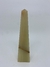 ESCULTURA OBELISCO DE MÁRMORE EUROPEU - Coisas de Família