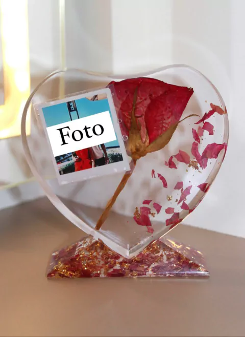 Porta-retrato coração (P), com flor e foto - Eternização - comprar online