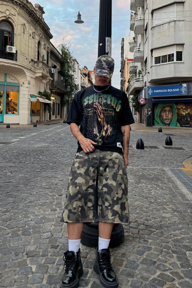 REMERA OVERSIZE PRAYER TSSY — imagen 4