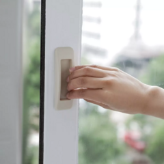 Imagen de Manija Tirador Ventanas Adaptable Puertas Corrediza Adhesivo