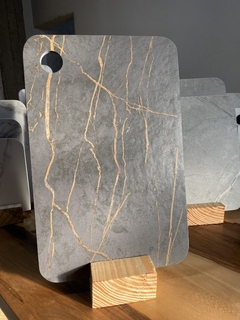 SET DE 3 TABLAS CON SOPORTE DE MADERA