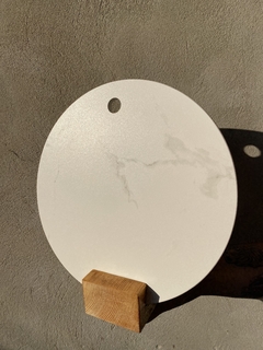 SET DE 3 TABLAS CON SOPORTE DE MADERA