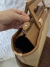 BOLSA BURITI ALÇA DE MADEIRA LUXO G BEGE - comprar online