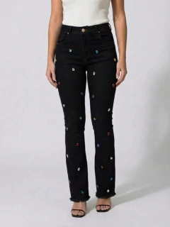 Calça Feminina Flare Jeans Preto com Pedraria Colorida | Calça Jeans Feminina Flare Boca de Sino com Strass carnaval - Ptrl Jeans | Moda Jeans