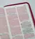 SANTA BIBLIA NVI ULTRAFINA CON CIERRE - IMITACION PIEL FUCSIA - tienda online