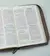 SANTA BIBLIA NVI LETRA GRANDE, TAMAÑO MANUAL CON CIERRE – CUERO ECOLÓGICO MADERA - comprar online