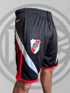 Short River Plate Travel - Año 2024