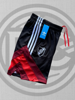 Bermuda Deportiva Originals en internet