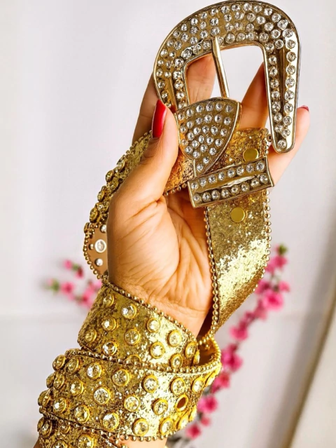Cinto Feminino de Luxo Country Dourado com Aplicações em Pedrarias - comprar online