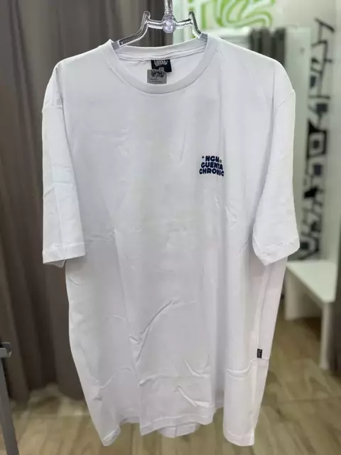 CAMISETA CHRONIC MASC - NINGUEM GUENTA ET