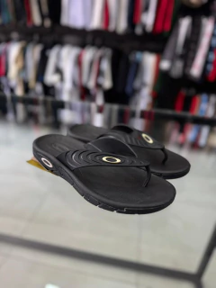 CHINELO OAKLEY CROWD - comprar online