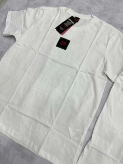 CAMISETA ECKO UNLT MASC - comprar online