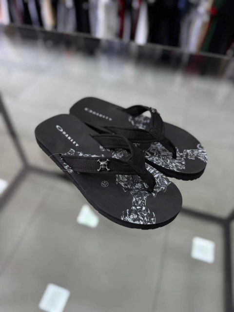 CHINELO OAKLEY ZEAL SKULL