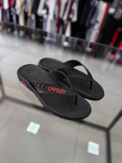 CHINELO OAKLEY CROWD B1B