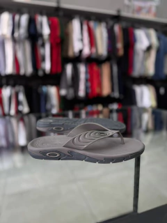 CHINELO OAKLEY CROWD