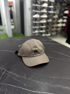 BONÉ QUIKSILVER EMBROIDERY