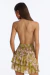 Vestido corto con volados y flores en internet