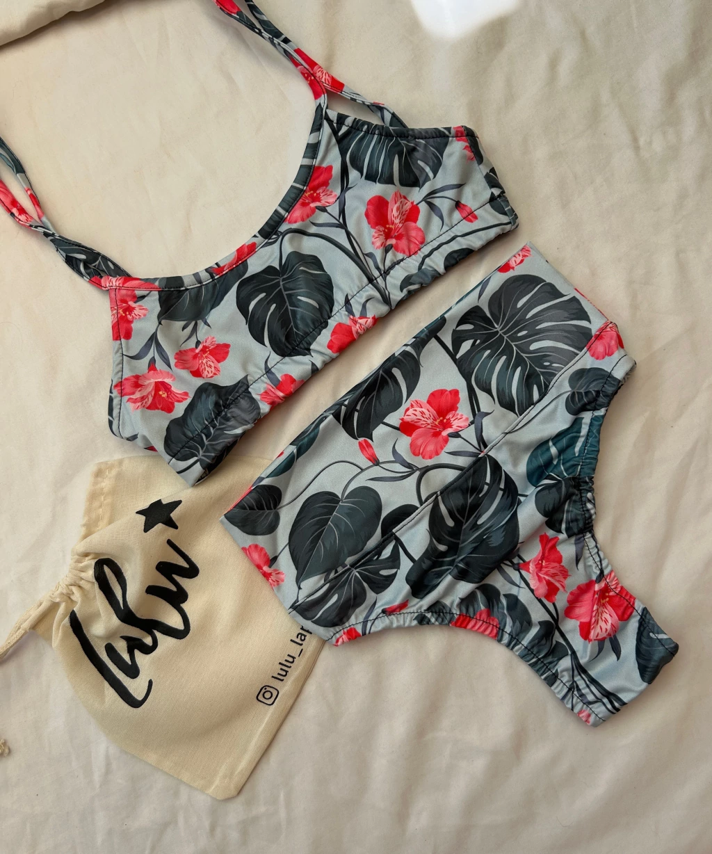 Bikini Grega tiro alto