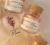 Lembrancinha dia das Mães vela perfumada tampa rolha 40g com lacinho nozinho e saquinho de algodão - loja online