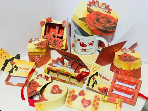 Dia das Mães Vermelho e Amarelo - comprar online