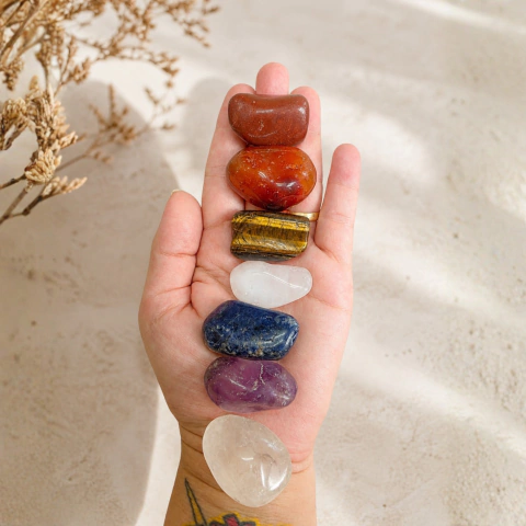 Kit 7 Chakras Natural com Pedras Roladas -Equilíbrio Energético
