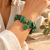 Pulseira de Quartzo Verde Natural com Pingente Coração – Cura Emocional, Equilíbrio e Harmonia