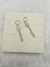 Brinco Click com Correntes e Pedra Natural Quartzo Branco