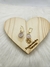 Brinco Mini Argola Oval com Quartzo Rosa - Amor e Harmonia. - Preciosidades Naturais