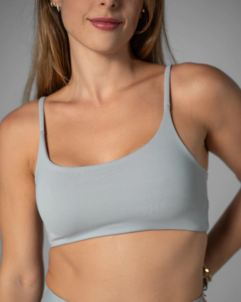 Top Basic Soft Plus Cinza - Baixa compressão, Alças Finas, Tecido Duplo