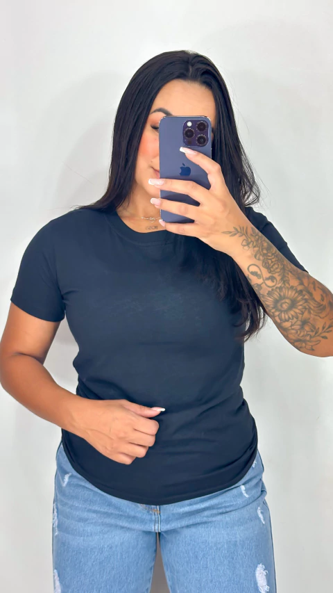 T-shirt básic - Preta - comprar online