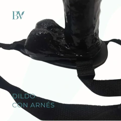Dildo con arnés regulable - 16.5 x3.5 cm en internet