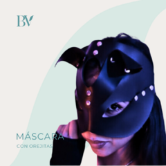 Máscara con orejas