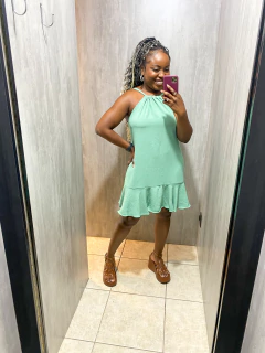 VESTIDO TRAPÉZIO BARRADO COM BABADO na internet
