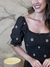 VESTIDO BORDADO LAISE COMPRIMENTO MIDI PRETO - Luxo de Mulher Store