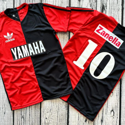 Camiseta RETRO MARADONA - NEWELL´S OLD BOYS 94 - comprar online